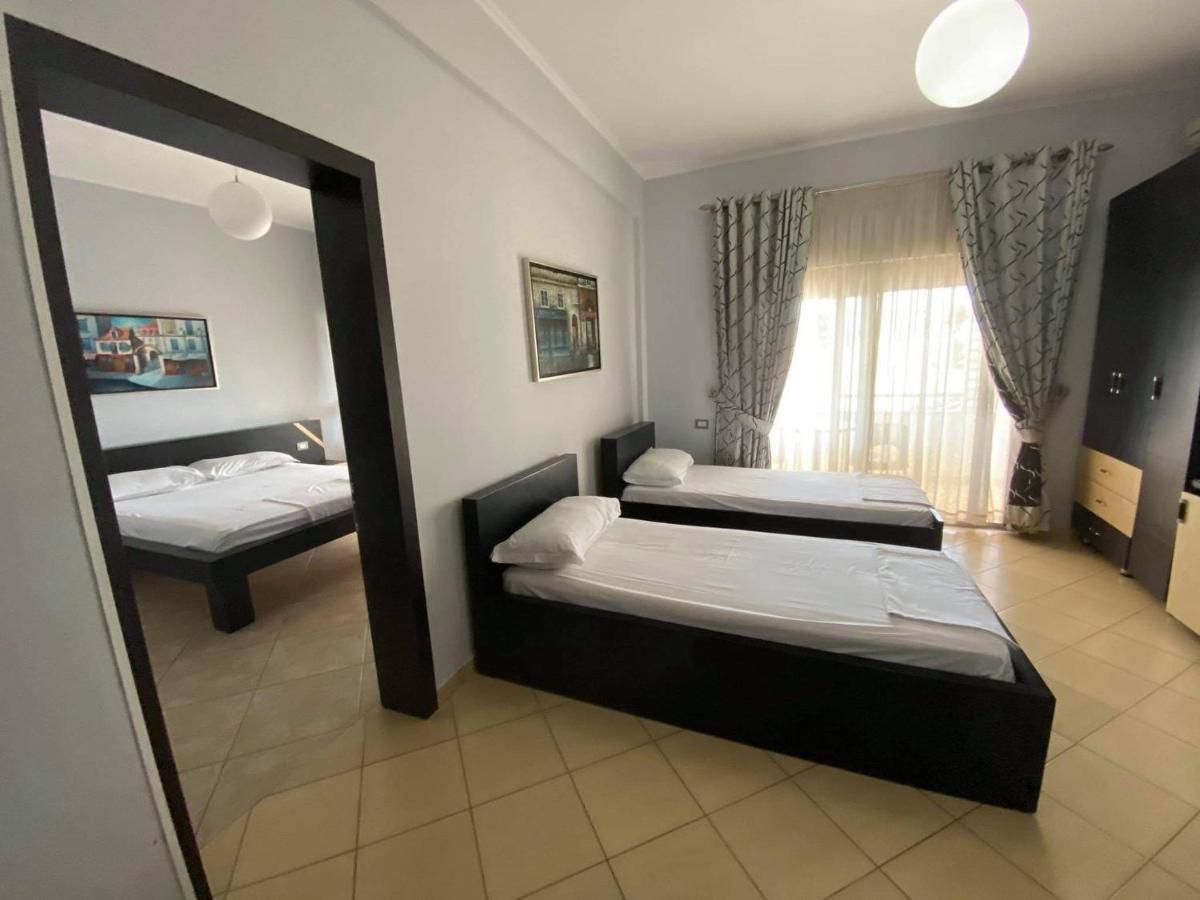 La Luna Hotel Εξαμίλιο Εξωτερικό φωτογραφία