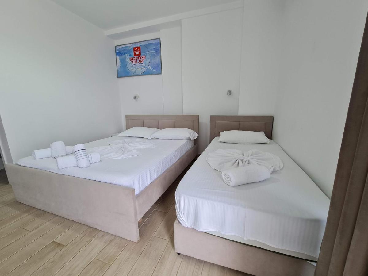 La Luna Hotel Εξαμίλιο Εξωτερικό φωτογραφία